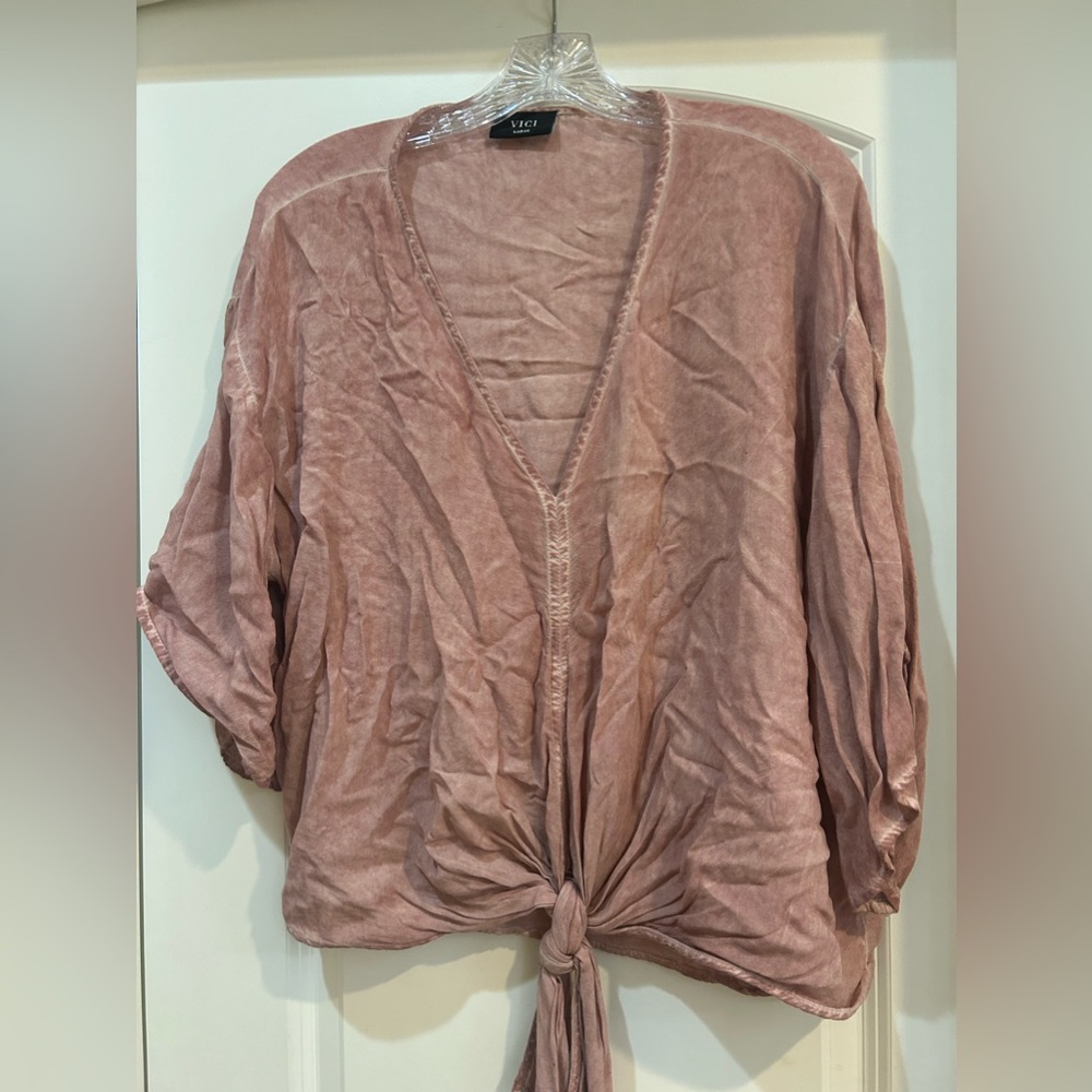 VICI Collection Large Tie front blouse.